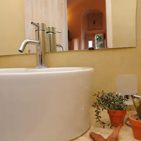 Super Santorini - 4 Bedrooms - Caldera Cliff - Amazing Sea Views And Private Plunge Pool - Hotel Imerovigli (Santorini)